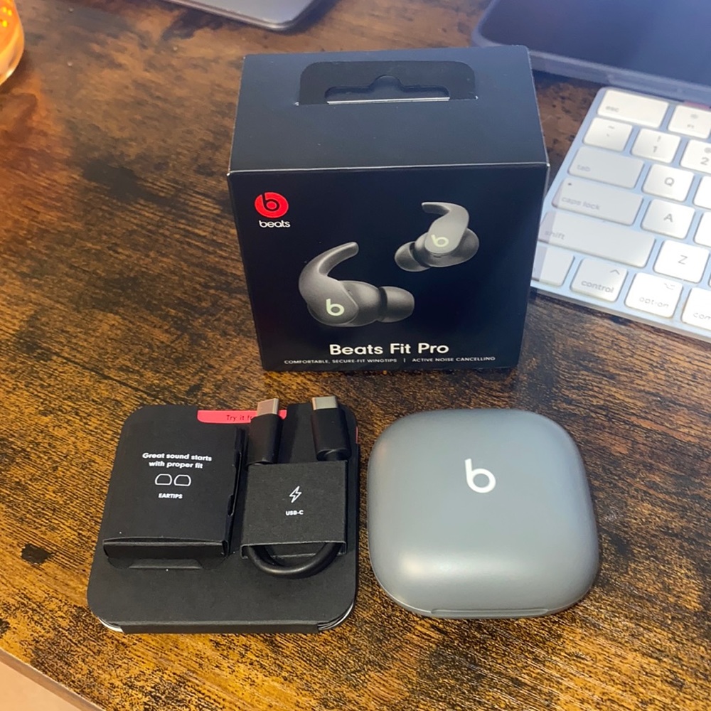 Beats Fit Pro Sage Gray